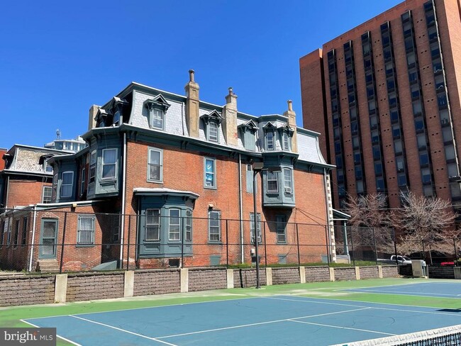 Building Photo - 112 N 34th St