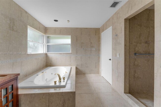 Building Photo - 9835 SW 56th St