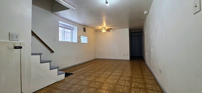 Building Photo - 4816 W Grace St
