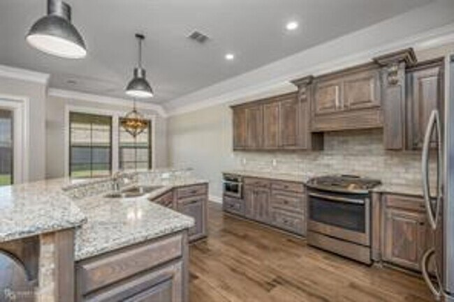 Building Photo - 307 Ansley Cir