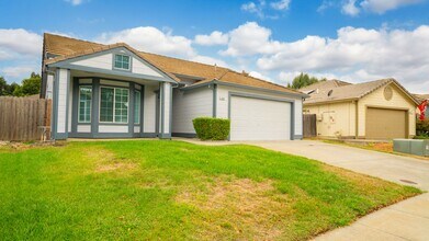 Building Photo - Charming 3 bedroom home in Pheasant Run