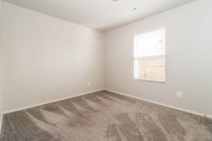 Building Photo - 11216 Tipton Rd