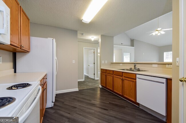 Building Photo - 10320 Deep Creek Cove