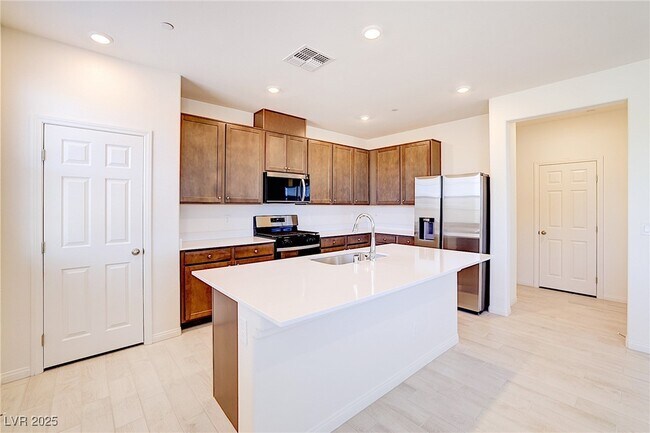 Building Photo - 3719 Via Allegro