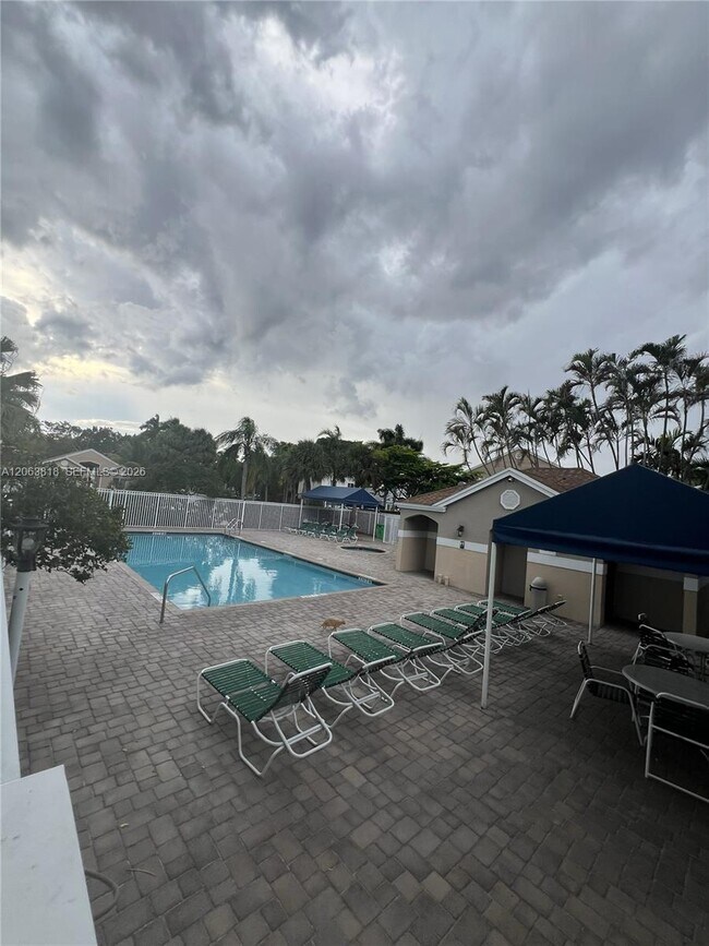 Building Photo - 289 SW 159th Ln