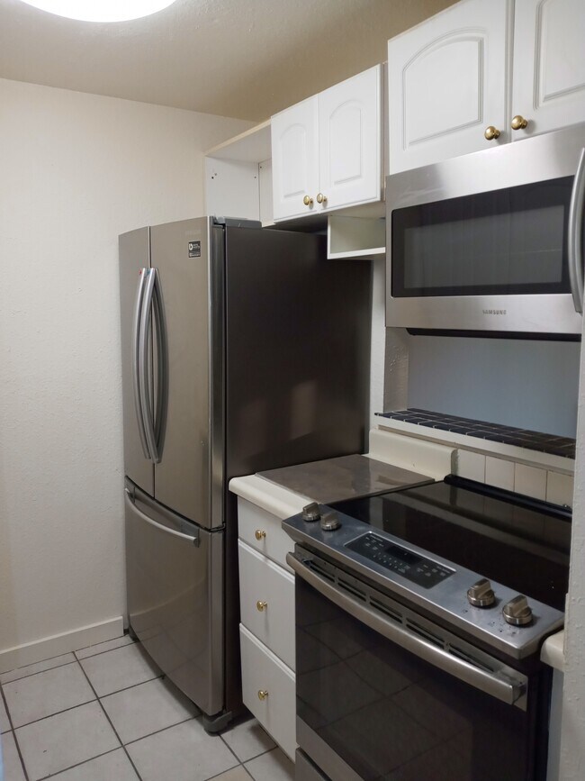 KItchen - 15510 6th Ave SW