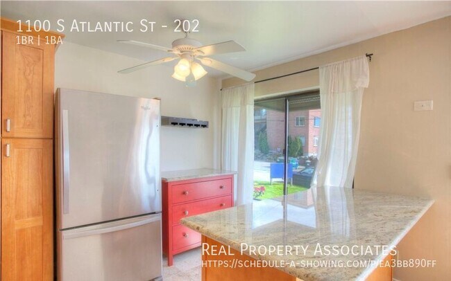 Building Photo - 1100 S Atlantic St