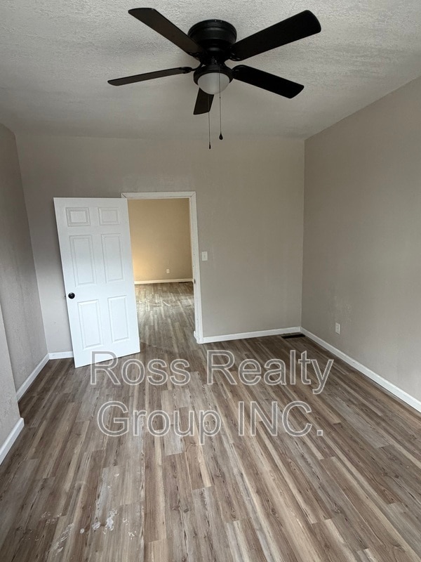 Building Photo - 1441 N Erie St