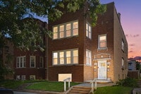 Building Photo - 8139 S Sangamon St