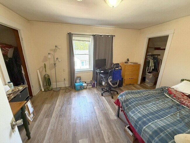 Building Photo - 1117 Bowen Ct