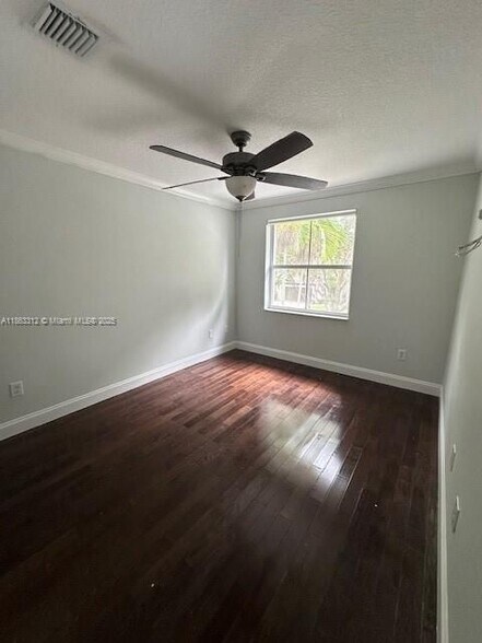 Building Photo - 16835 SW 49th Ct