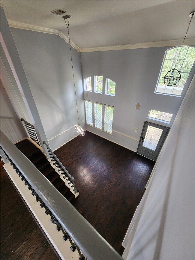 Building Photo - 16935 Jelly Park Stone Dr