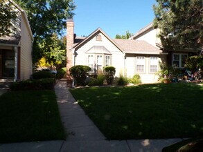 Building Photo - Great Littleton Location! 2 bedroom, 1 bat...