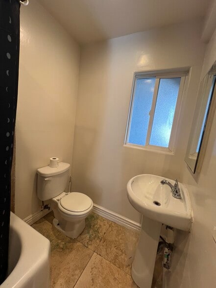 Building Photo - 5255 1/2 Denny Ave