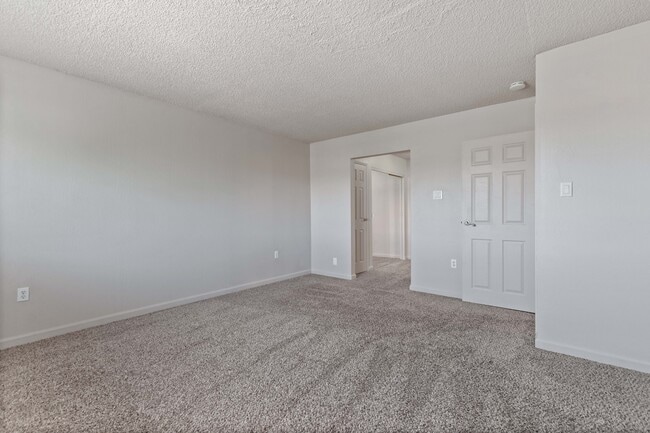 Building Photo - 3705 Lisa Ct