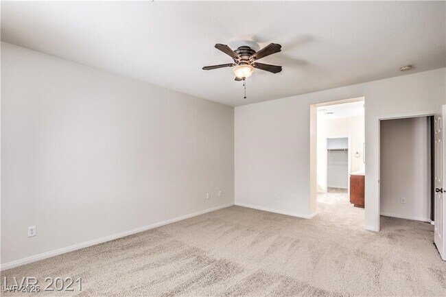 Building Photo - 2121 Silvereye Dr