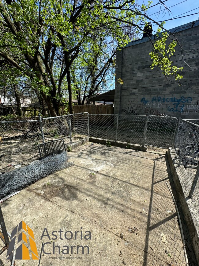 Building Photo - One month free on a 13-month lease or $1,177/month for 13 months with move in by January 31, 2026