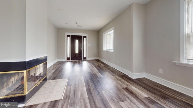 Primary Photo - 1724 Stanwood St