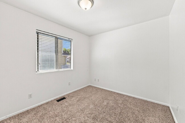 Building Photo - $2,300.95 with $300 Off the First Month's Rent - 3 Beds, 3 Bath, Single Family Home with Solar Pa...