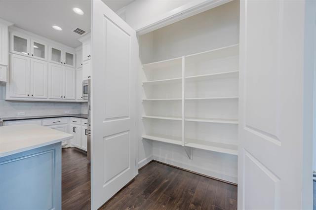 Building Photo - 2817 Kirin Rd
