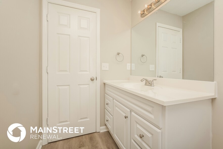 Building Photo - 5375 Candy Cane Ct