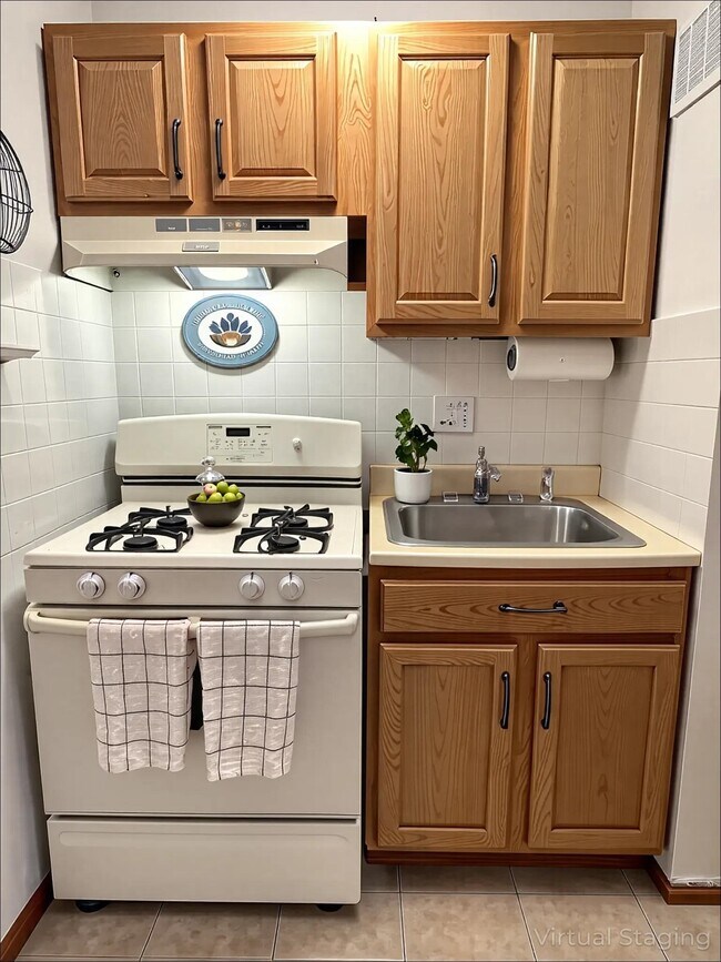 Building Photo - 6515 BLVD E