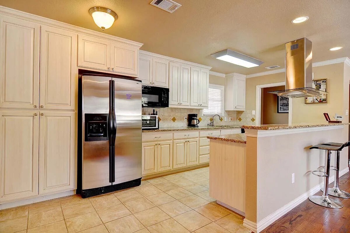 Building Photo - 3355 Bilglade Rd