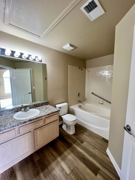 Building Photo - 5151 29th St