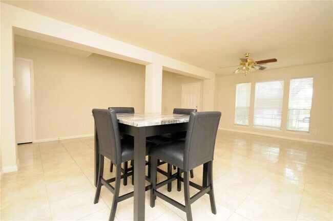 Building Photo - 16127 Eaglewood Spring Ct