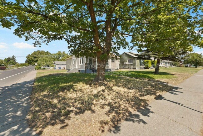 Building Photo - 503 E Joseph Ave