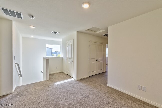 Building Photo - 4118 Venus Falls Ave