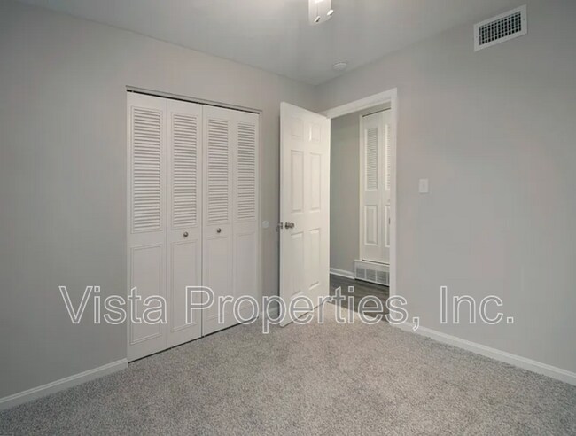 Building Photo - 5406 Chestnutwood Way