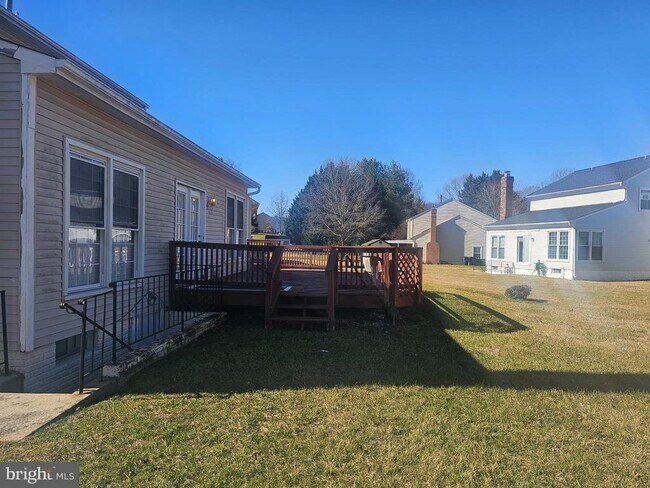 Building Photo - 13005 Bressler Way