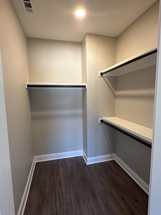 Building Photo - 205 Cunningham Dr