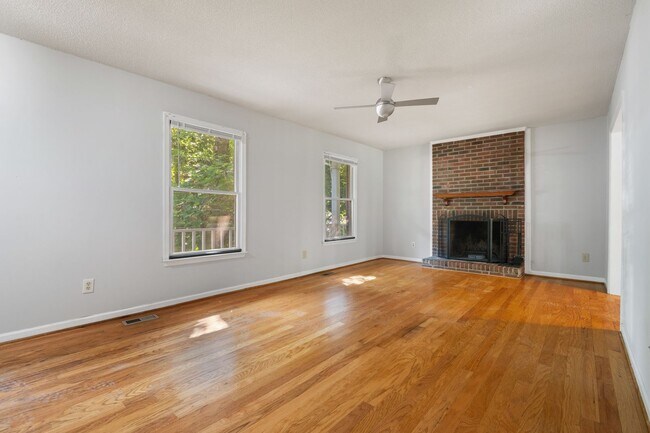 Building Photo - 3302 Lassiter St