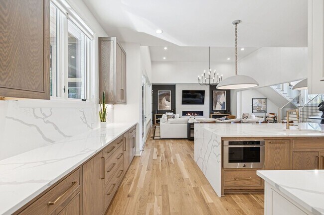 Building Photo - Experience elevated living in this fully furnished luxury residence