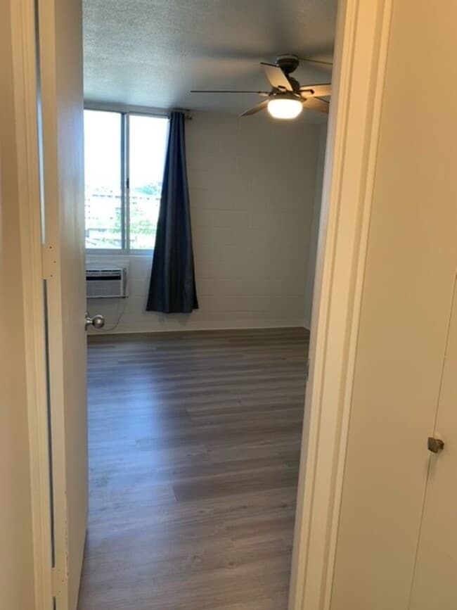 Building Photo - Salt Lake Area - Lakeside West building - 1 bedroom, 1 bath unit w/1 parking - Avail now