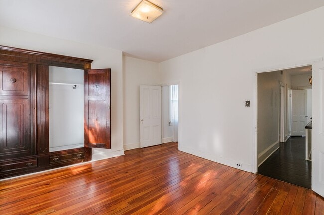 Building Photo - Charming Olde Richmond Home
