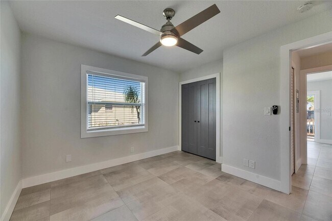 Building Photo - 1025 Apollo Beach Blvd