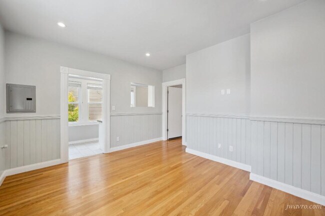 Building Photo - 1502 Sanchez St