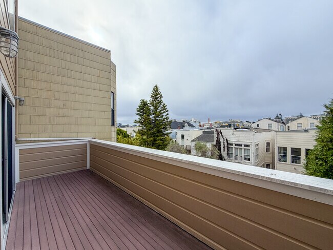 Building Photo - 2863 California St