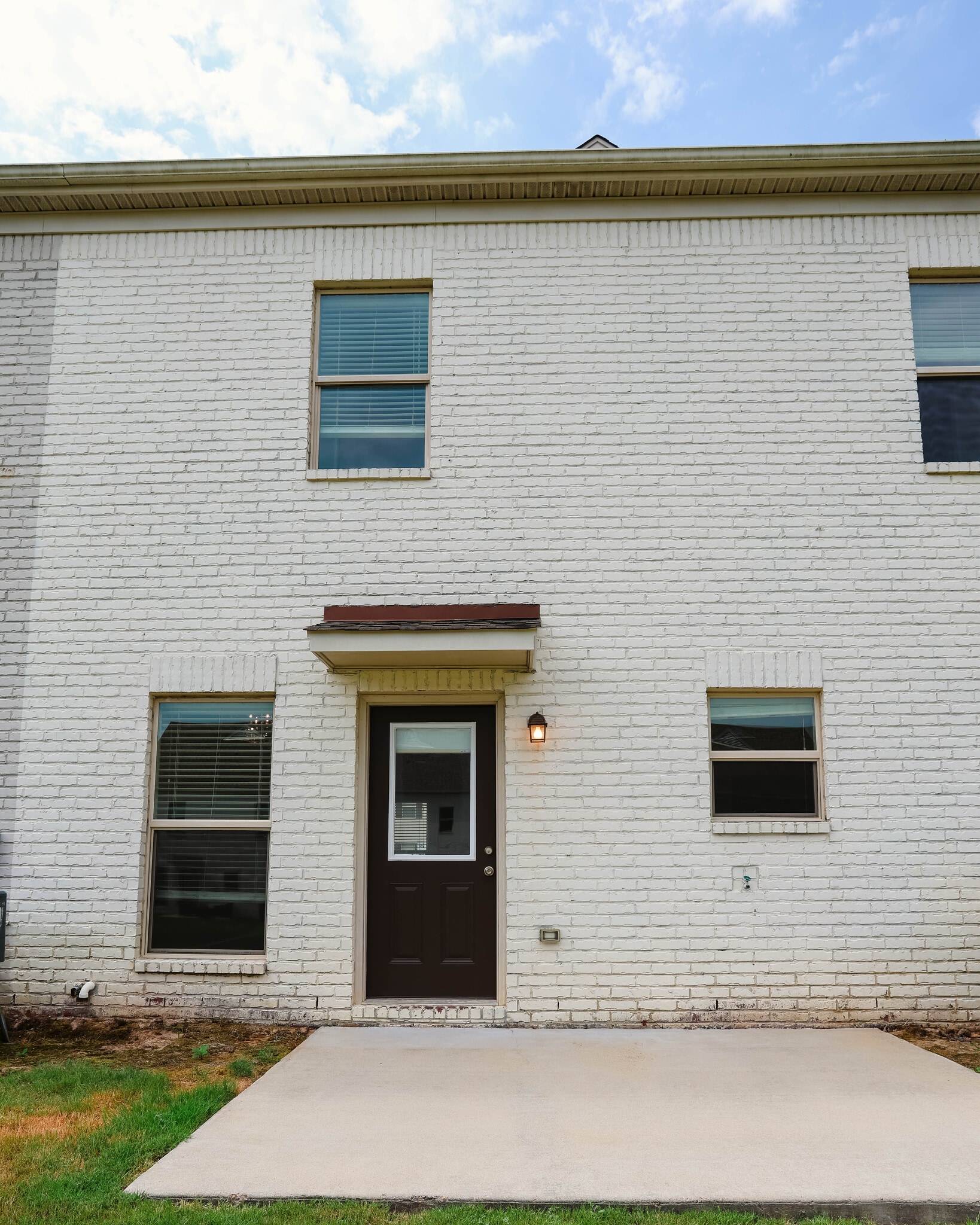 Building Photo - 308 Paul T Cir