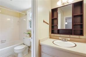 Building Photo - 119 Woodlawn Dr NE