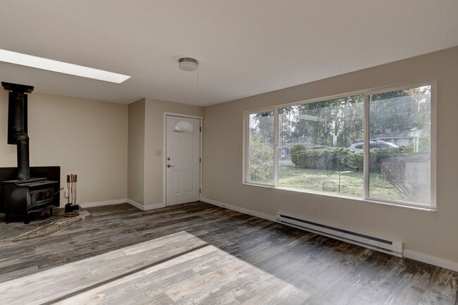 Building Photo - 850 SW 6th Ave