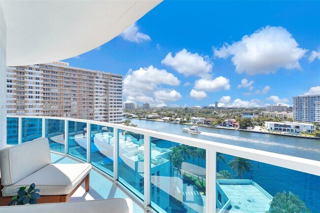 Building Photo - 1945 S Ocean Dr