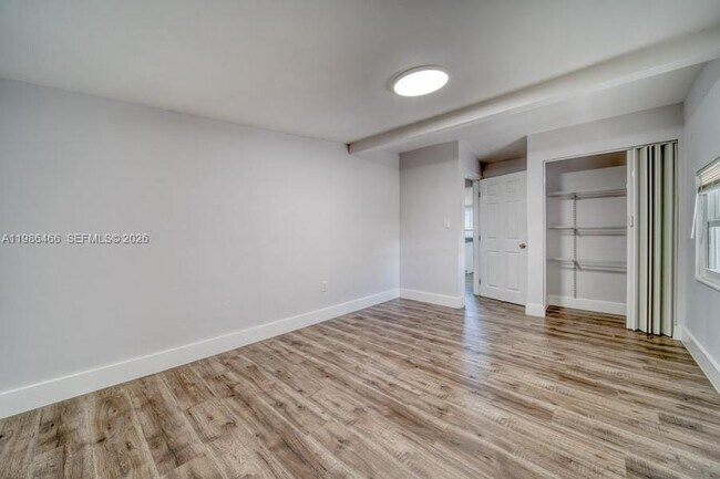 Building Photo - 3353 SW 23rd Terrace