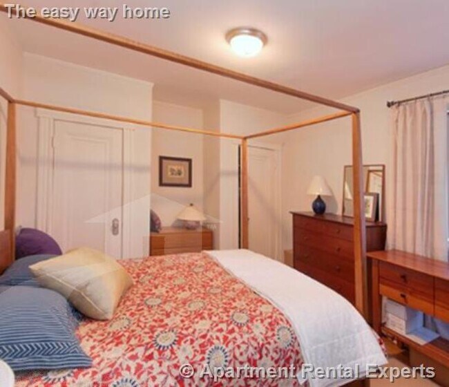 Building Photo - 1716 Cambridge St