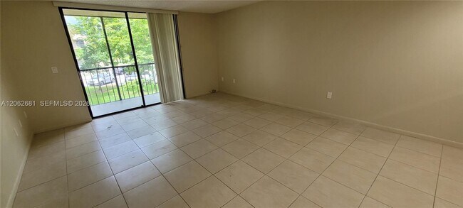 Building Photo - 8005 SW 107th Ave
