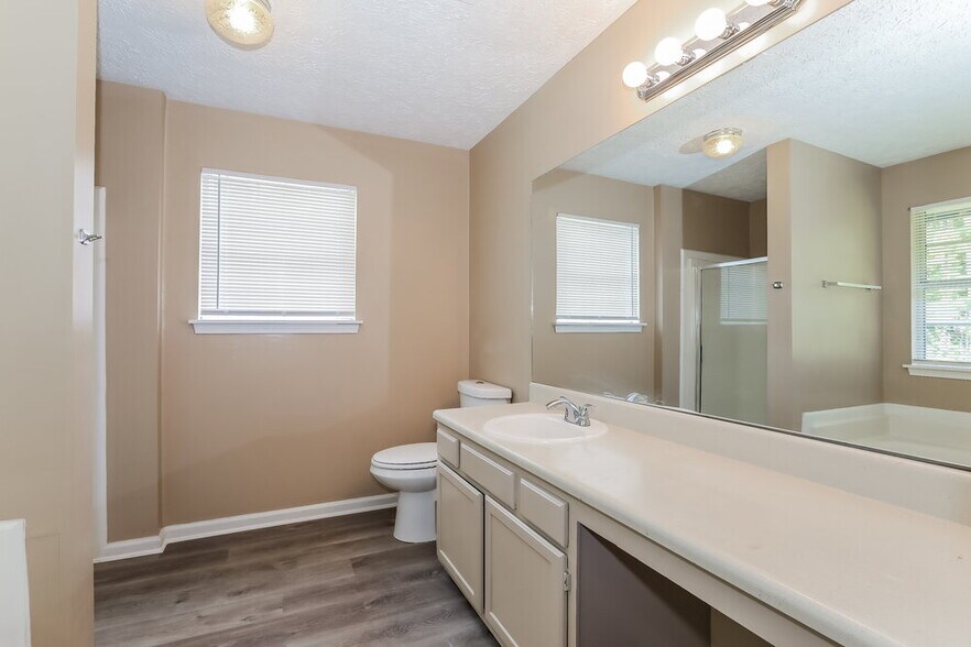 Building Photo - 2442 Rosedale Creek Dr