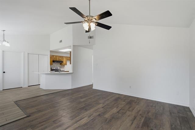 Building Photo - 1830 Tiburon Bend